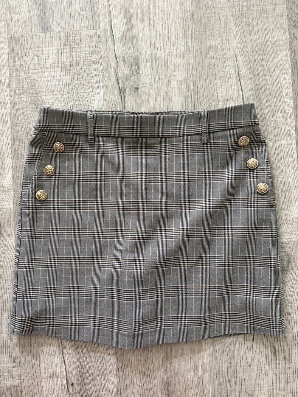 Plaid Button-Accent Women's Skort in Gray and brown